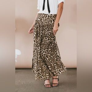 Nwt Sidra Paneled Leopard skirt Large